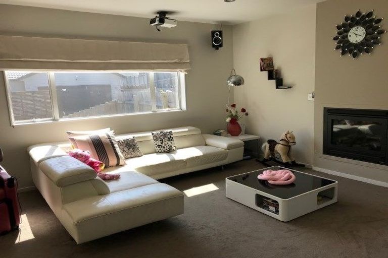 Photo of property in 76 Kyle Road, Greenhithe, Auckland, 0632