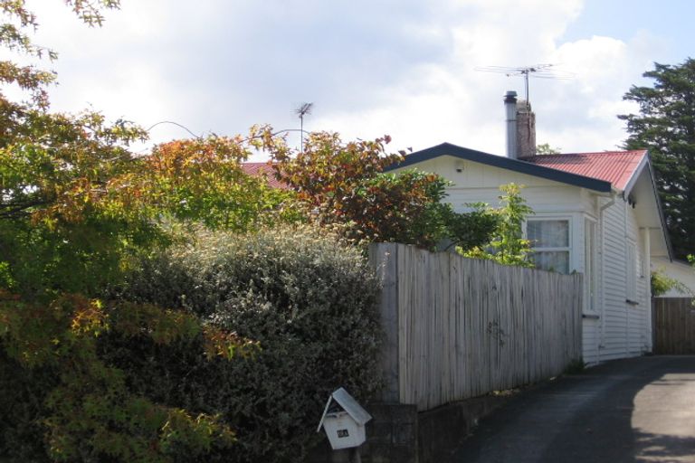 Photo of property in 1/9 Nikau Street, New Lynn, Auckland, 0600