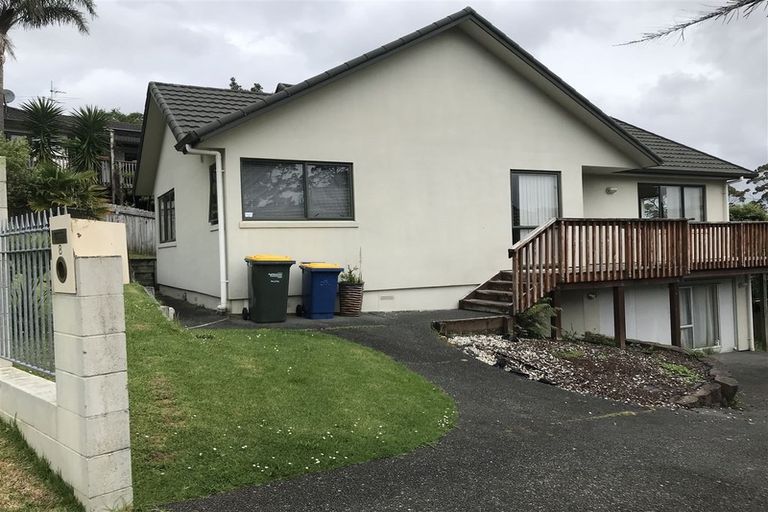 Photo of property in 8 Blethyn Place, Te Atatu South, Auckland, 0610