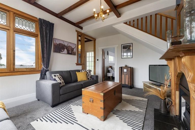 Photo of property in 86 Astley Avenue, New Lynn, Auckland, 0600