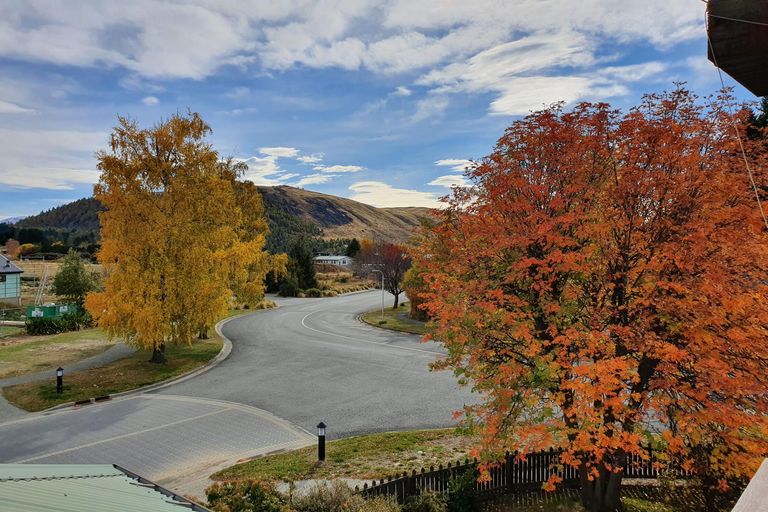 Photo of property in 41 Aorangi Crescent, Lake Tekapo, 7999