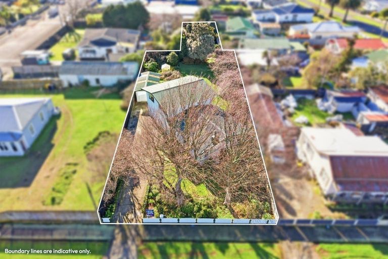 Photo of property in 12 Dawson Street, Pahiatua, 4910