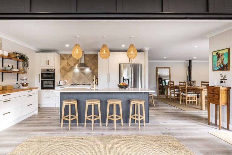 Photo of property in 72 Reid Road, Glenbrook, Waiuku, 2681