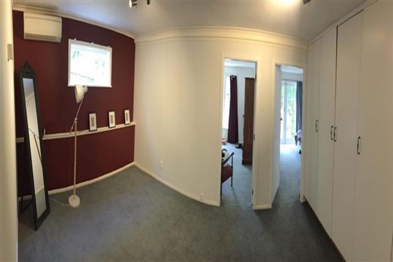 Photo of property in 10 Awa Road, Miramar, Wellington, 6022