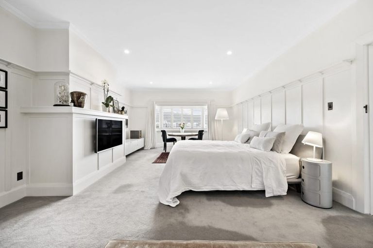 Photo of property in 44 Mcfarlane Street, Mount Victoria, Wellington, 6011