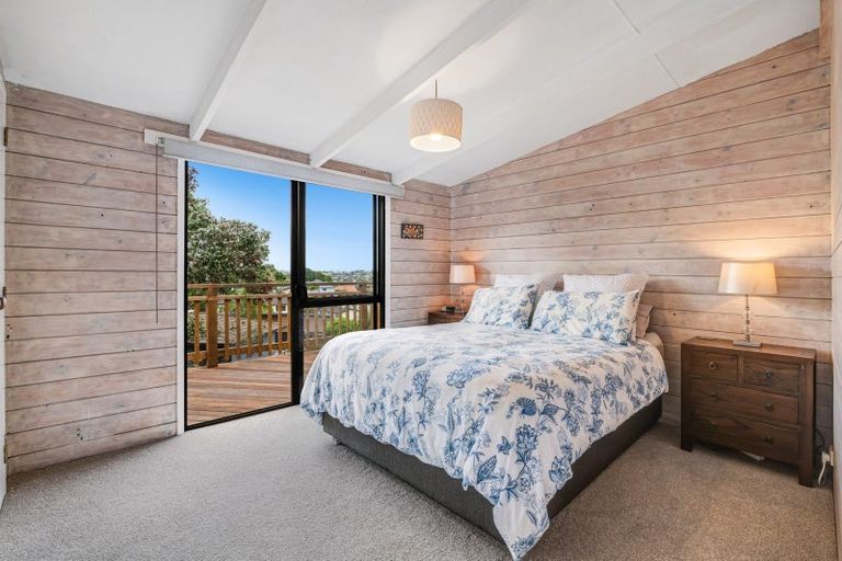 Photo of property in 23 John Road, Stanmore Bay, Whangaparaoa, 0932