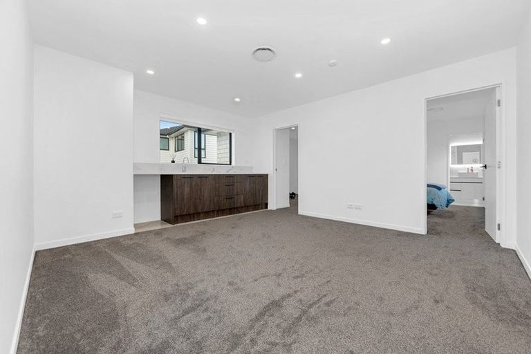 Photo of property in 32 Jabal Crescent, Totara Park, Auckland, 2105