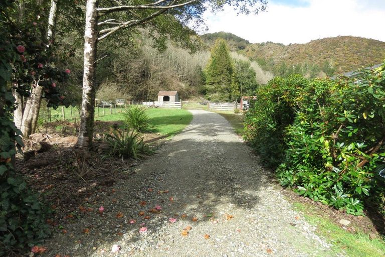 Photo of property in 58 Trennery Street, Blacks Point, Reefton, 7830