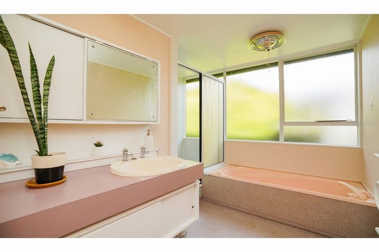 Photo of property in 52 Orwell Crescent, Newfield, Invercargill, 9812