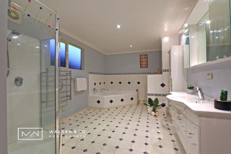 Photo of property in 13 Colin Guppy Crescent, Riverstone Terraces, Upper Hutt, 5018