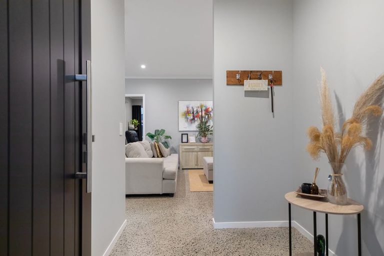 Photo of property in 11 Caldera Close, Pyes Pa, Tauranga, 3112