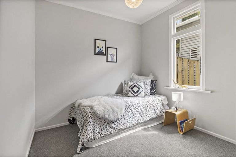 Photo of property in 71 Duncan Terrace, Kilbirnie, Wellington, 6022