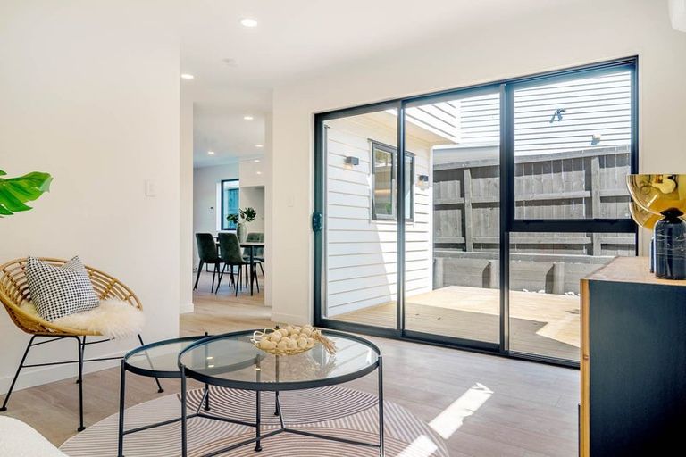 Photo of property in 20c Seine Road, Forrest Hill, Auckland, 0620