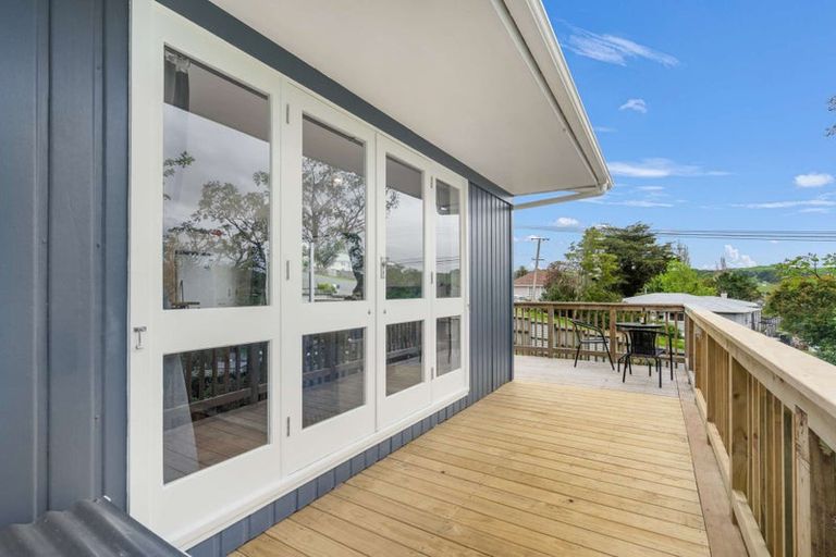 Photo of property in 14 View Street, Maungaturoto, 0520