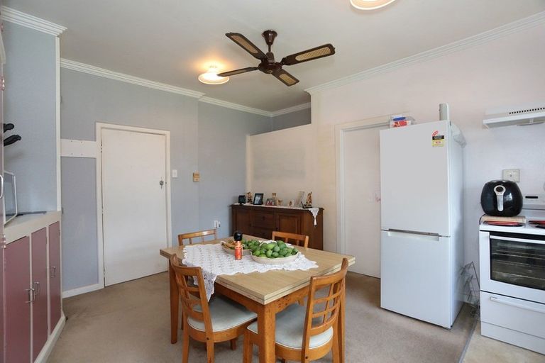 Photo of property in 49 Holland Crescent, Bulls, 4818