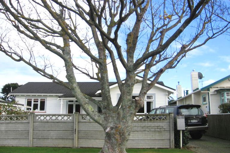 Photo of property in 3 Miro Street, Woburn, Lower Hutt, 5010