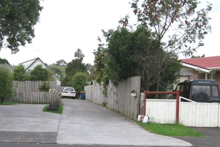 Photo of property in 332a Royal Road, Massey, Auckland, 0614