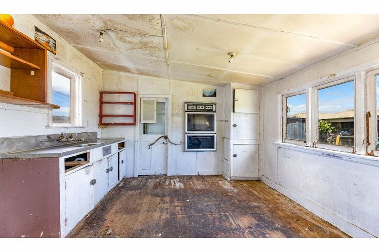 Photo of property in 393 Bower Avenue, Parklands, Christchurch, 8083