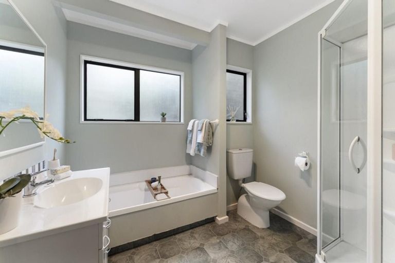 Photo of property in 18 Webber Street, Paraparaumu Beach, Paraparaumu, 5032