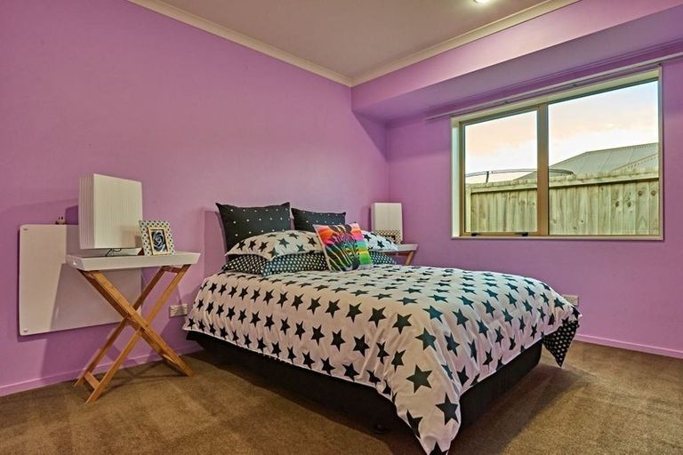 Photo of property in 5 Te Pihopa Way, Aidanfield, Christchurch, 8025