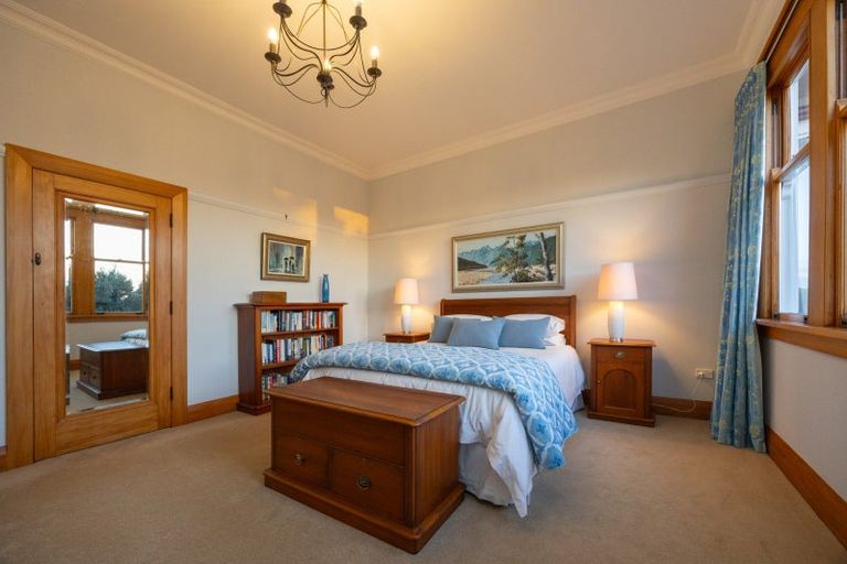 Photo of property in 4 Sierra Court, Roslyn, Palmerston North, 4414