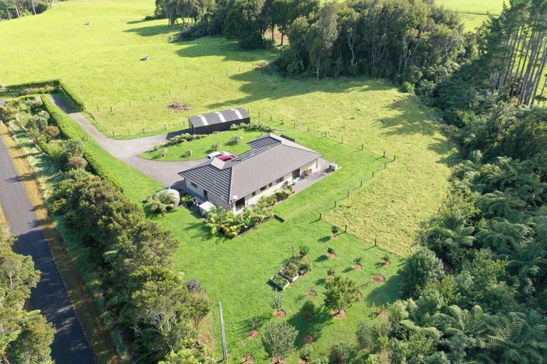 Photo of property in 1225 Frankley Road, Hurworth, New Plymouth, 4371