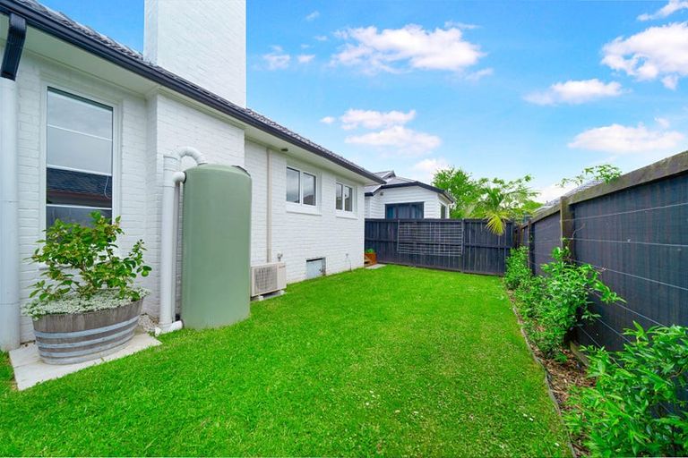 Photo of property in 54c Te Atatu Road, Te Atatu South, Auckland, 0610