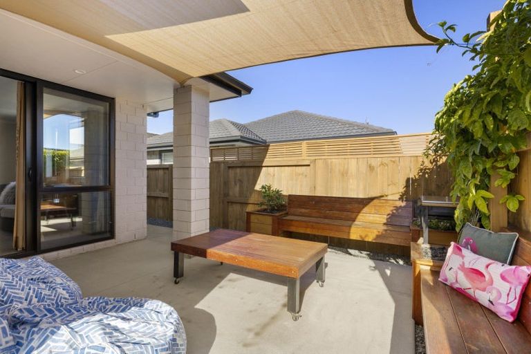 Photo of property in 14 Te Wharo Drive, Papamoa, 3118