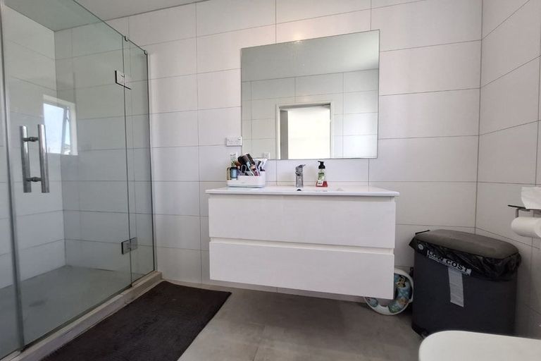 Photo of property in 27c Westgate Drive, Westgate, Auckland, 0614