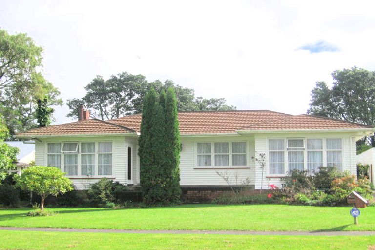 Photo of property in 24 James Laurie Street, Henderson, Auckland, 0612