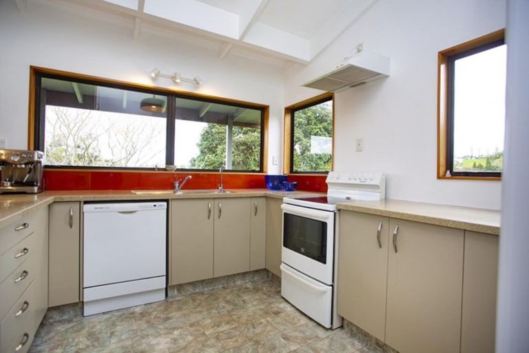 Photo of property in 231 Tukere Drive, Whangamata, 3620