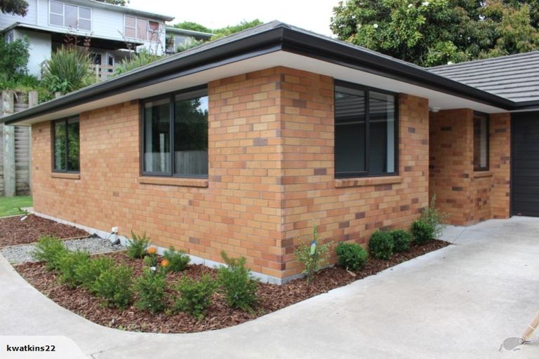 Photo of property in 83b Mangorei Road, Strandon, New Plymouth, 4312