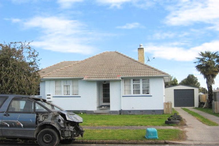 Photo of property in 54 Paul Crescent, Fairfield, Hamilton, 3214