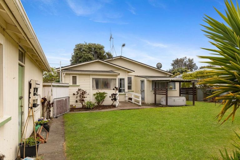 Photo of property in 14 Moore Avenue, Tawhero, Whanganui, 4501