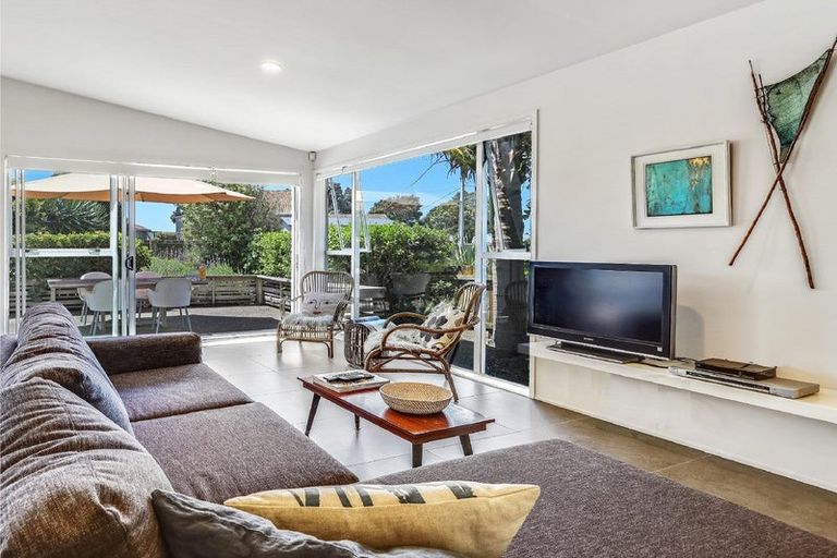 Photo of property in 15 Alamar Crescent, Mangawhai Heads, Mangawhai, 0505