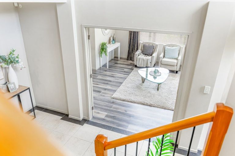 Photo of property in 12 Kunzea Place, Greenhithe, Auckland, 0632