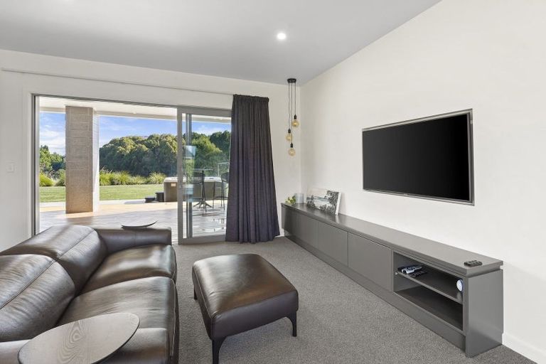 Photo of property in 37 Jarrett Terrace, Leamington, Cambridge, 3432