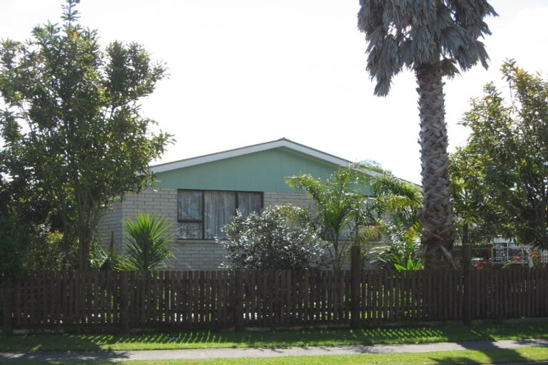 Photo of property in 12 Farnworth Crescent, Whakatane, 3120