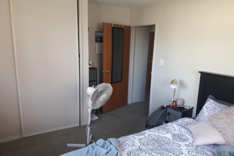 Photo of property in 2/76 Wharenui Road, Upper Riccarton, Christchurch, 8041