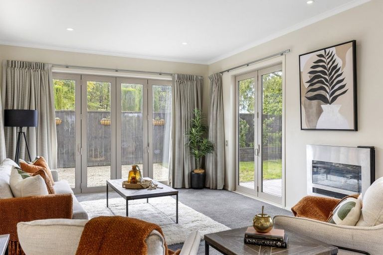 Photo of property in 2/745 Acacia Bay Road, Acacia Bay, Taupo, 3330