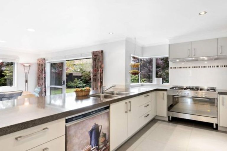 Photo of property in 13 Pickaberry Avenue, Karaka, Papakura, 2113