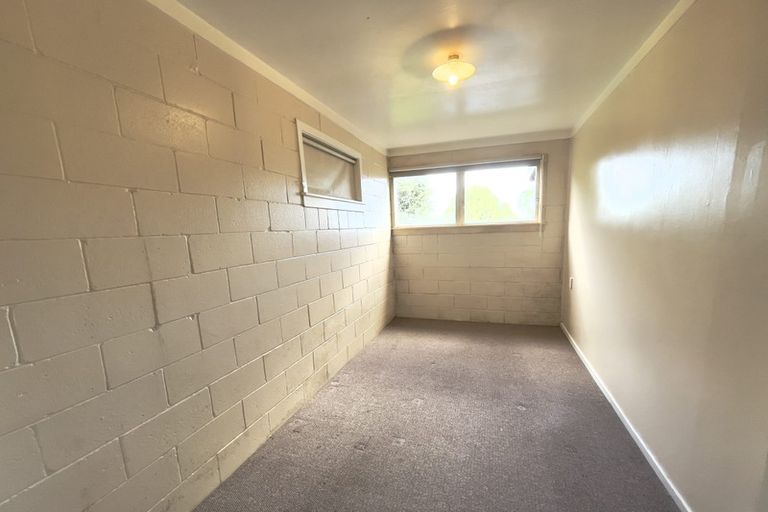 Photo of property in 12 Tahi Terrace, Glen Eden, Auckland, 0602