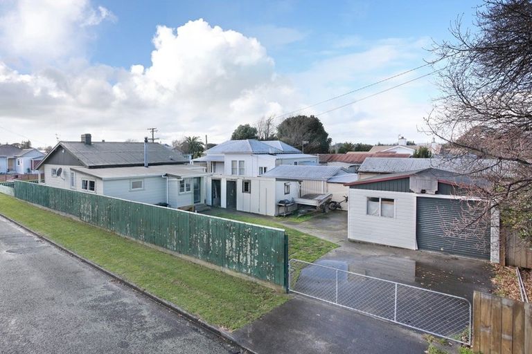 Photo of property in 35 Cuba Street, Marton, 4710