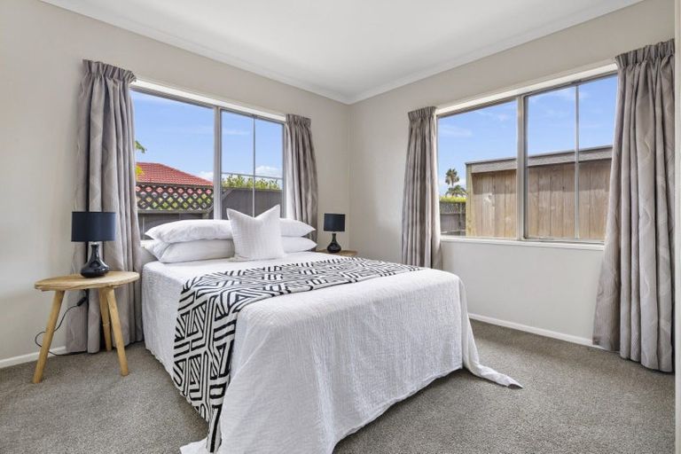 Photo of property in 18 Santa Monica Drive, Papamoa Beach, Papamoa, 3118