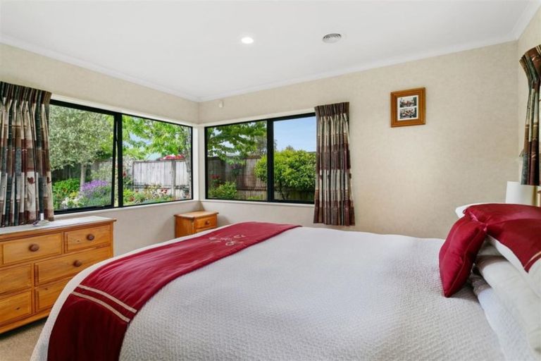 Photo of property in 35 Acacia Bay Road, Nukuhau, Taupo, 3330