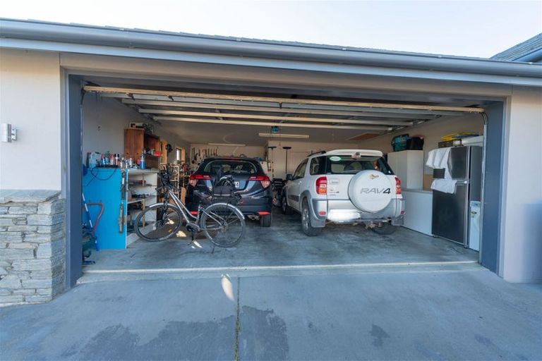 Photo of property in 12 Tawera Place, Te Anau, 9679