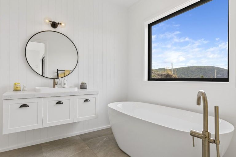 Photo of property in 47 Seven Oaks Drive, Kinloch, Taupo, 3377