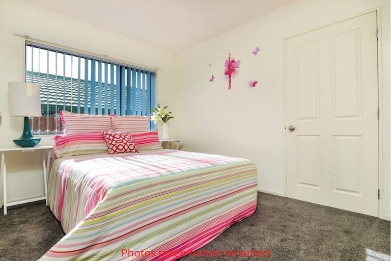 Photo of property in 70 Robert Ross Place, Clendon Park, Auckland, 2103