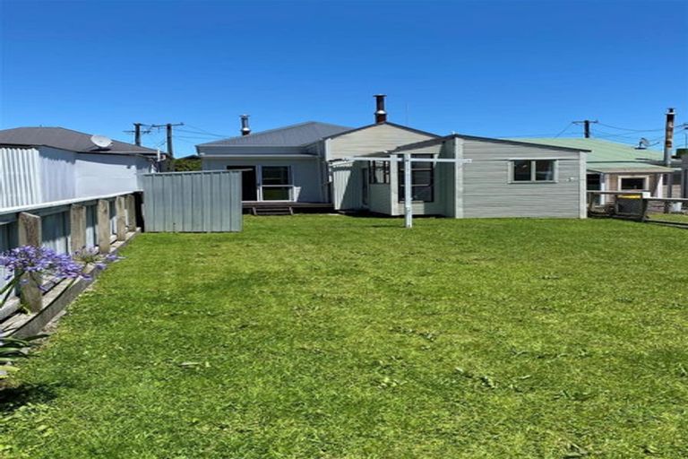 Photo of property in 17 O'donnell Street, Greymouth, 7805