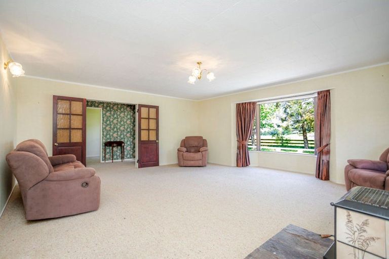 Photo of property in 292 Tamaki River Road, Dannevirke, 4972